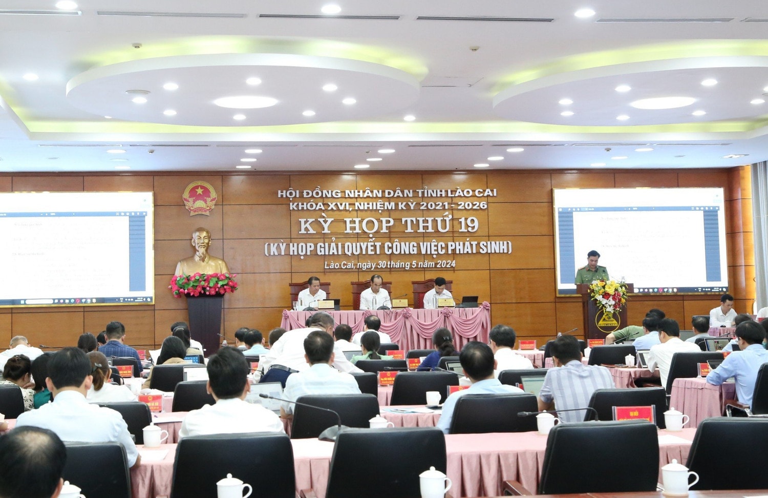 Lào Cai: HĐND tỉnh thông qua 7 nghị quyết tại Kỳ họp thứ 19 -0