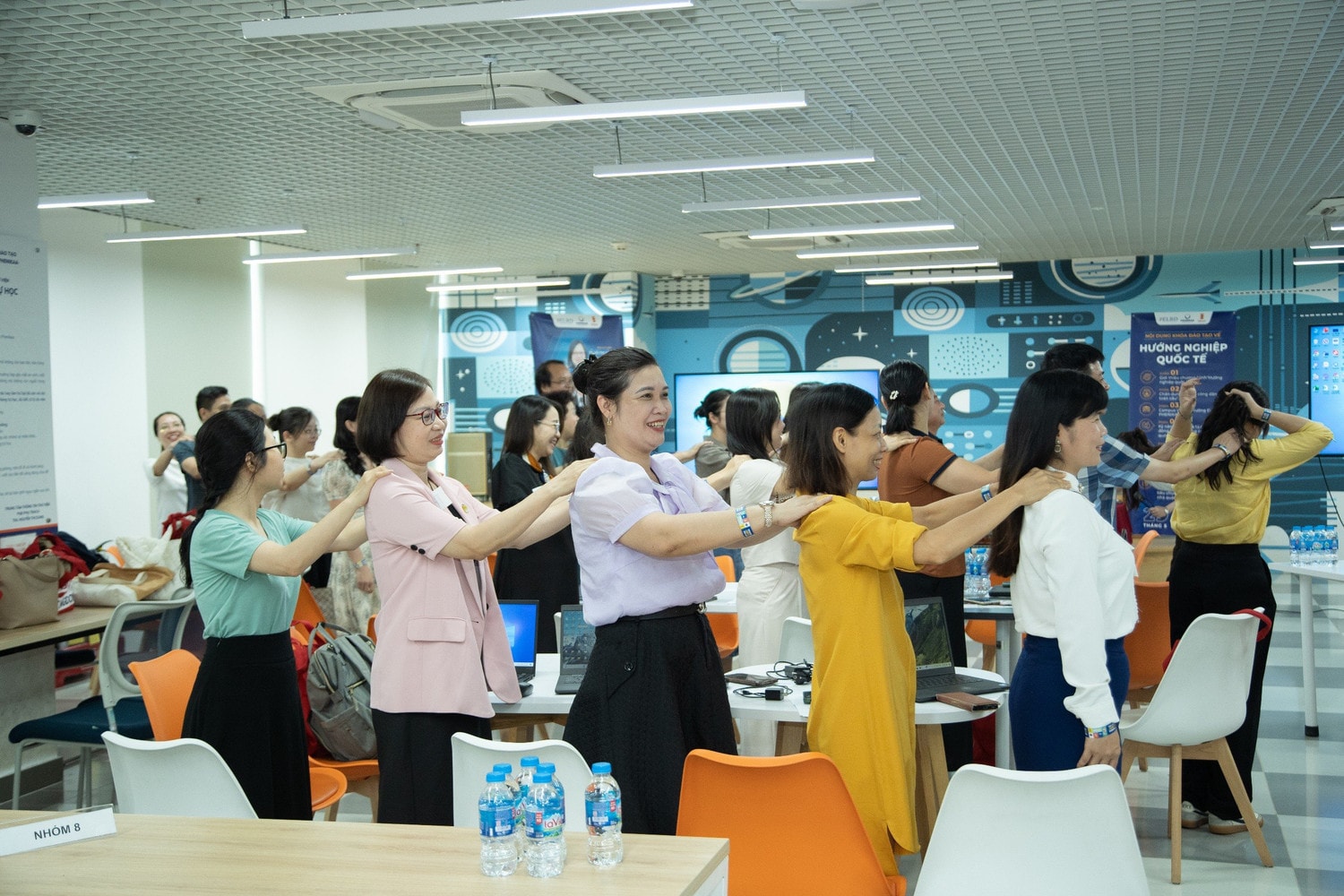 Hướng nghiệp quốc tế cần như nhận thức cơ bản trong công tác hướng nghiệp -0
