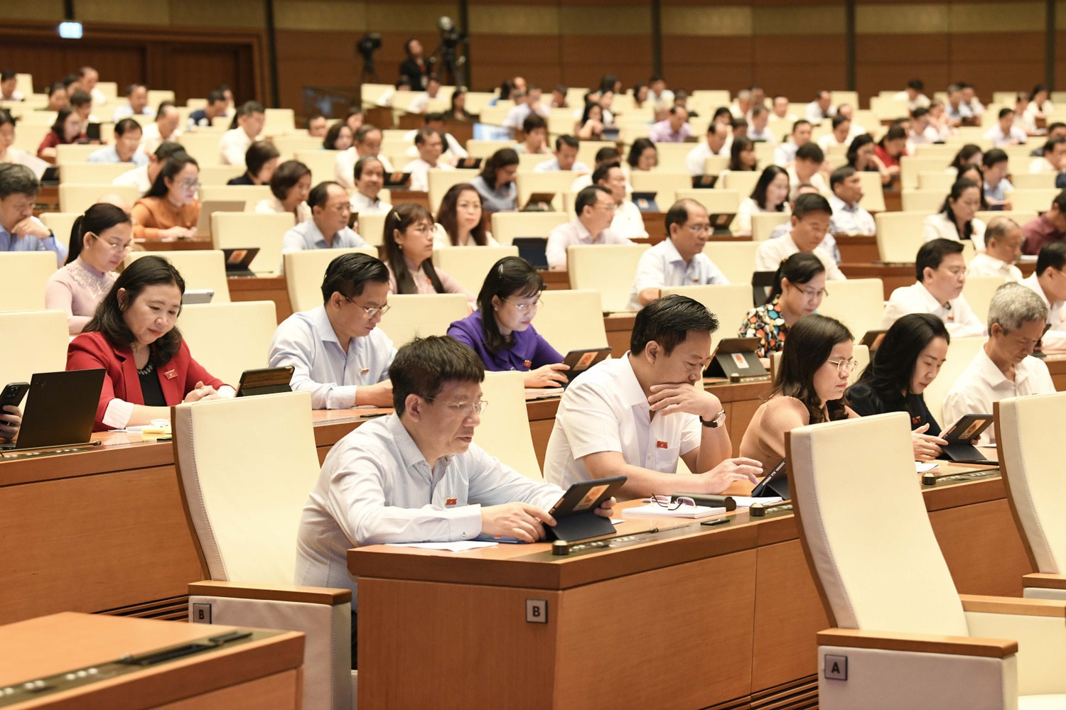 Các đại biểu Quốc hội dự phiên họp. Ảnh: Lâm Hiển Nội dung chính sách phải là một trọng tâm trong quá trình giám sát -0