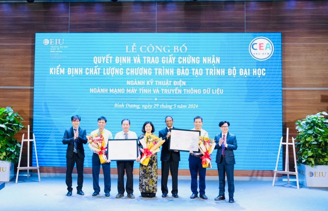 100% chương trình đào tạo đủ điều kiện kiểm định đạt công nhận chất lượng -0