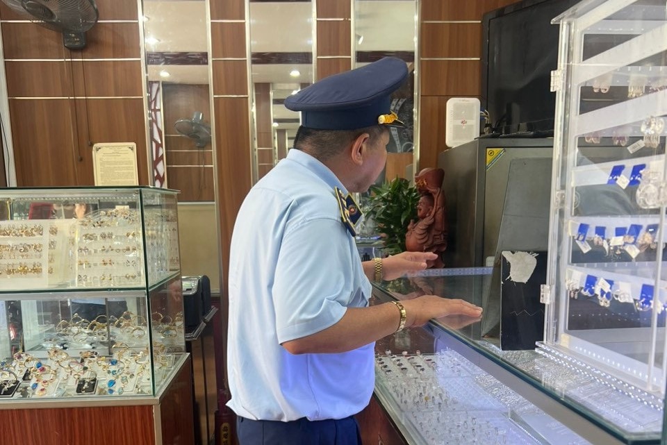 Quảng Bình: Một doanh nghiệp vàng bị xử phạt hơn 200 triệu đồng -0