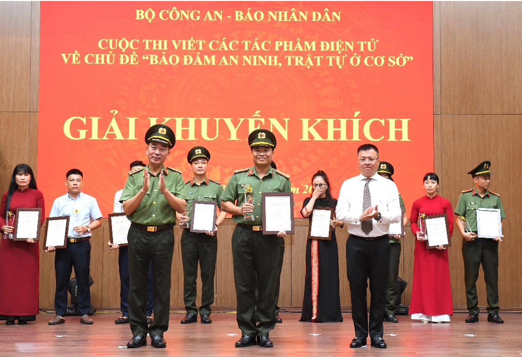 Công an tỉnh Bắc Giang có 1 cá nhân đạt giải cuộc thi viết chủ đề “Đảm bảo an ninh, trật tự ở cơ sở” do Bộ Công an và Báo Nhân Dân tổ chức -0