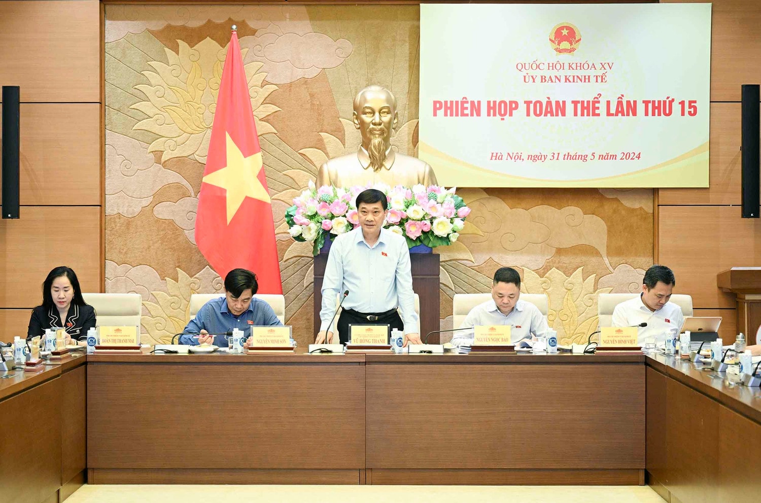 Ủy ban Kinh tế họp toàn thể, cho ý kiến 2 Tờ trình về quy hoạch Thủ đô
