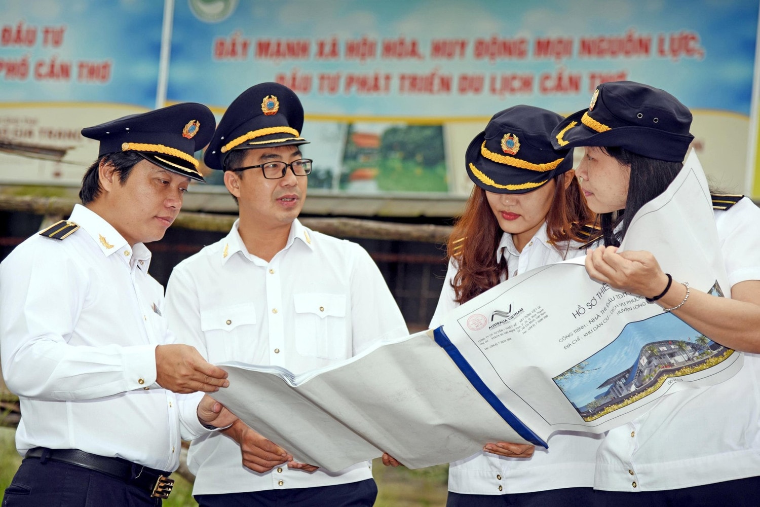 Kiểm toán nhà nước và kiểm toán độc lập có mối quan hệ liên kết, hỗ trợ nhau chặt chẽ. Ảnh: Nguyễn Lộc.