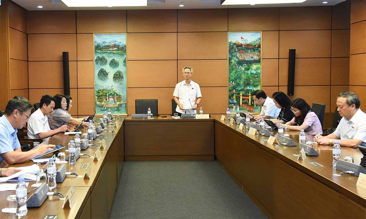 Giao quyền lớn hơn cũng cần kiểm soát chặt chẽ hơn -0