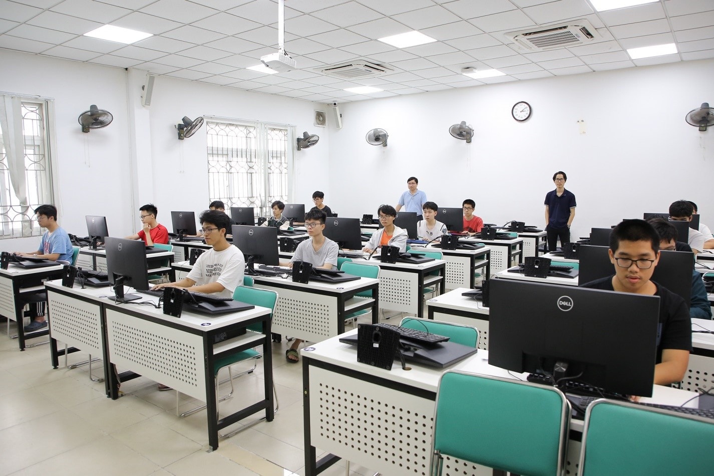 Học sinh Việt Nam giành 7 Huy chương tại Olympic Tin học Châu Á năm 2024 -0