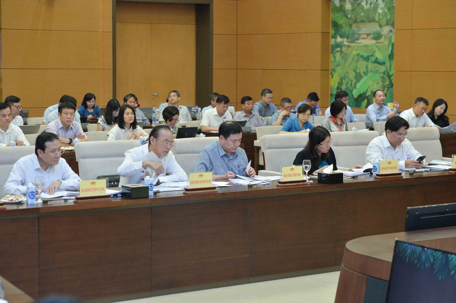 Phó Chủ tịch Quốc hội Nguyễn Khắc Định chủ trì làm việc với 3 Bộ về thực hiện pháp luật về đơn vị sự nghiệp công lập -0