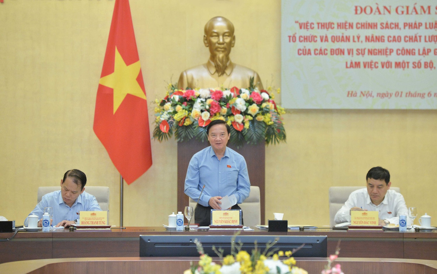 Phó Chủ tịch Quốc hội Nguyễn Khắc Định chủ trì làm việc với 3 Bộ về thực hiện pháp luật về đơn vị sự nghiệp công lập -0
