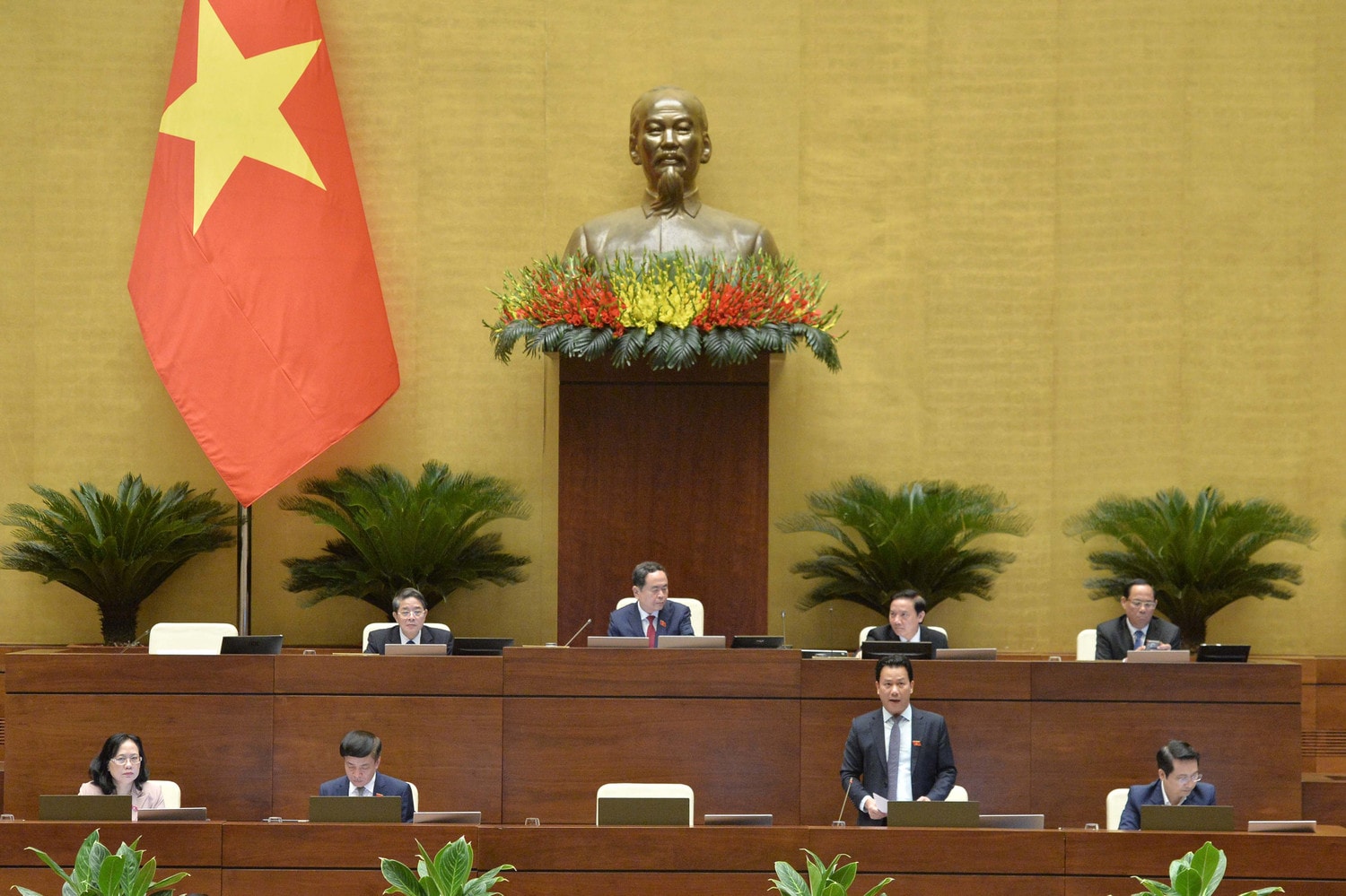 Cần quan tâm đầu tư công để xử lý các dòng sông ô nhiễm -0