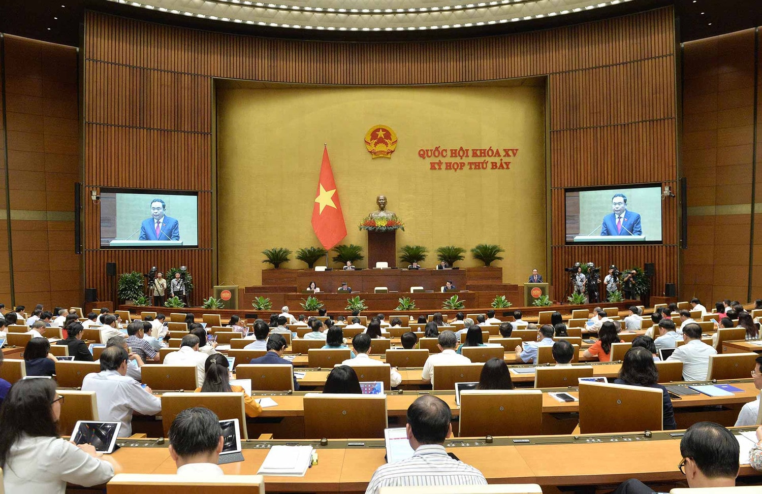 quang-canh-hl.jpg -0