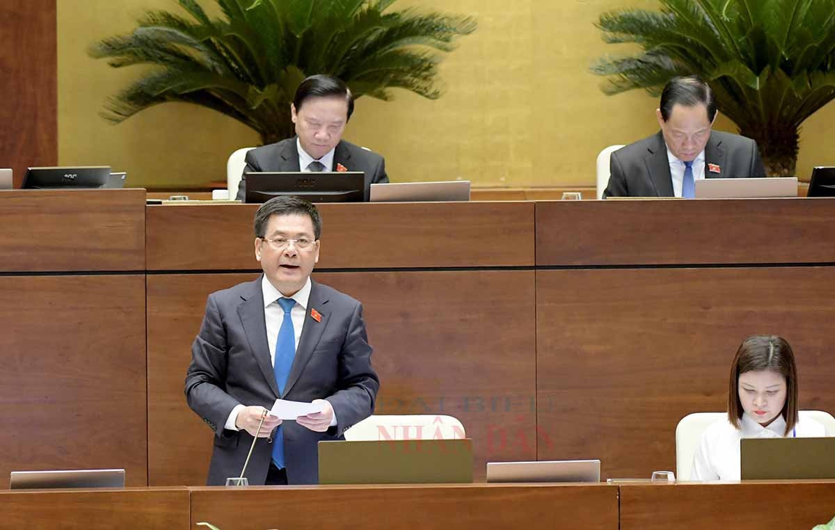 Nghiên cứu xây dựng dự án Luật Phát triển công nghiệp trọng điểm -0