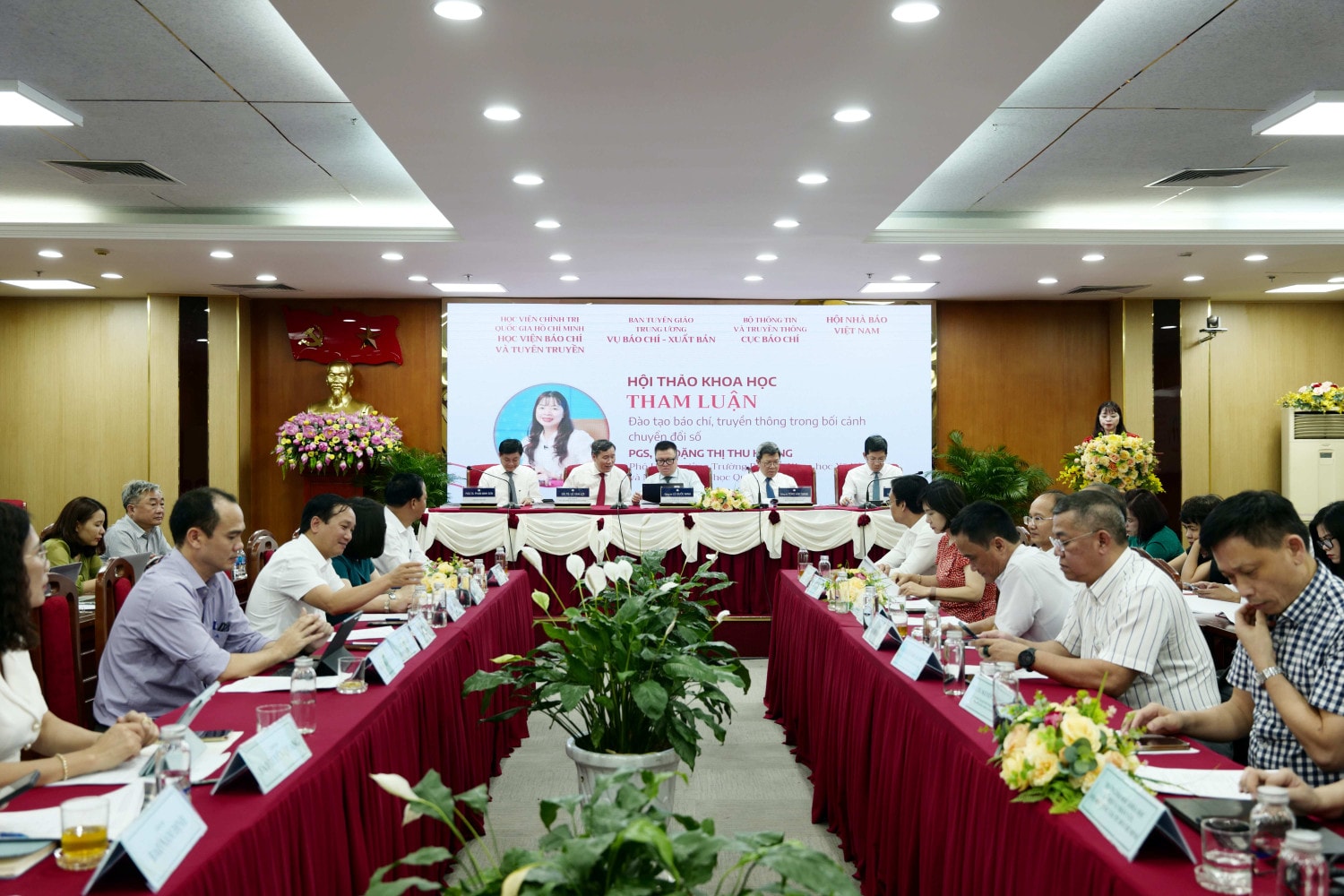 Quang cảnh hội thảo Chuyển đổi số là nhiệm vụ của từng cơ quan báo chí -0