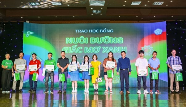 Grab tổ chức 'Ngày hội gia đình' dành cho đối tác và gia đình -0