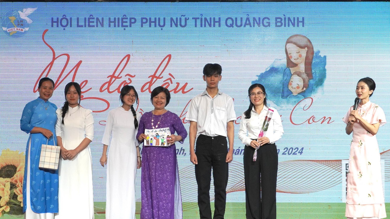 Quảng Bình: 1.104 trẻ mồ côi vững tin đến trường nhờ chương trình 