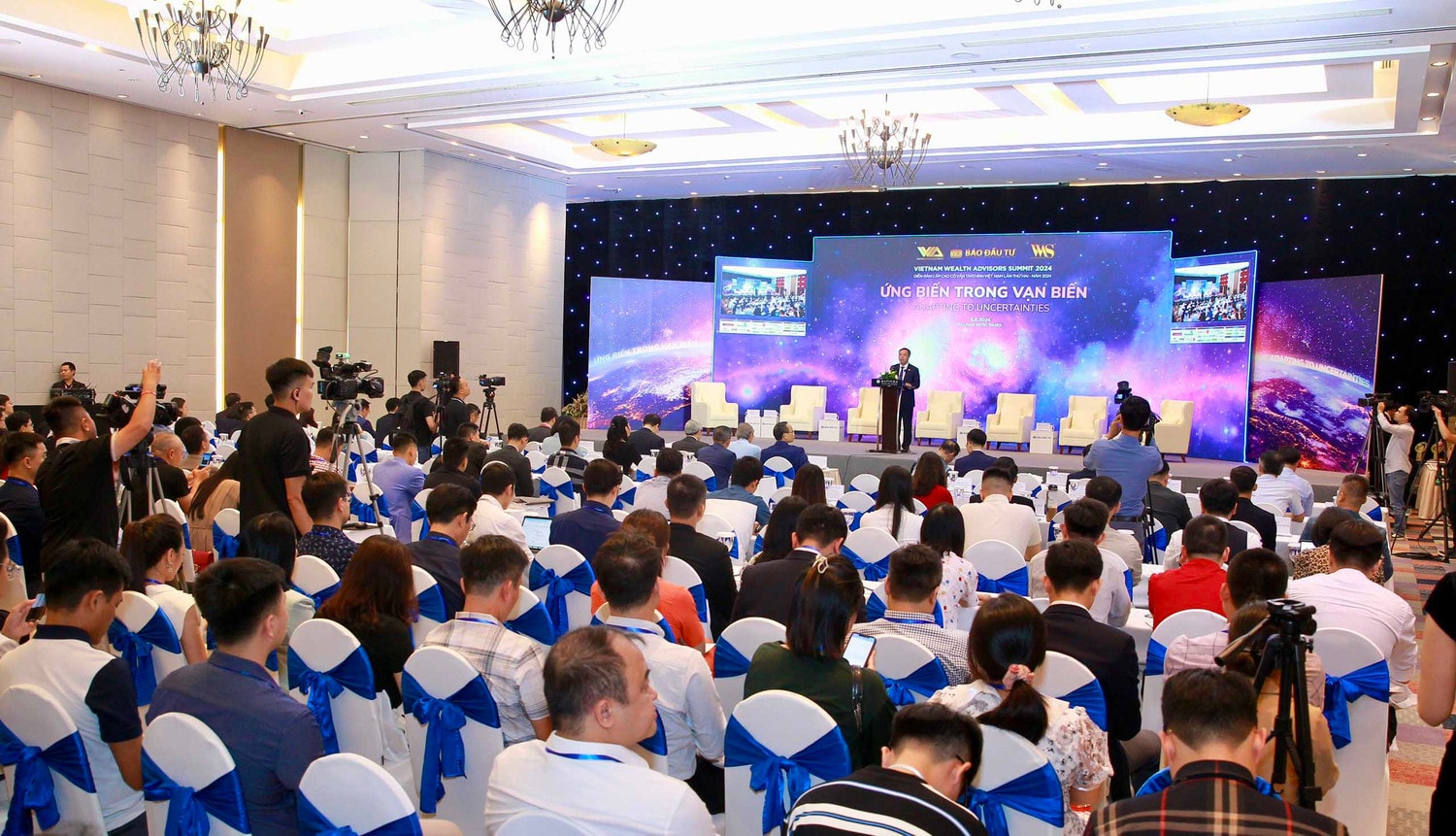 Thị trường tư vấn tài chính cá nhân của Việt Nam sẽ đạt 600 tỷ USD đến 2027 -0