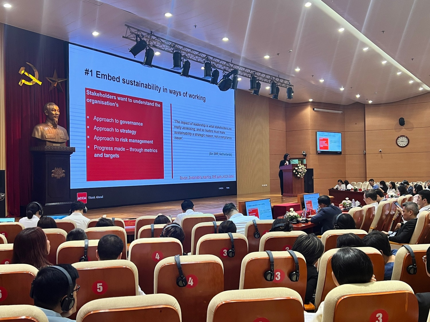 Toàn cảnh tọa đàm. Ảnh: Vũ Quang