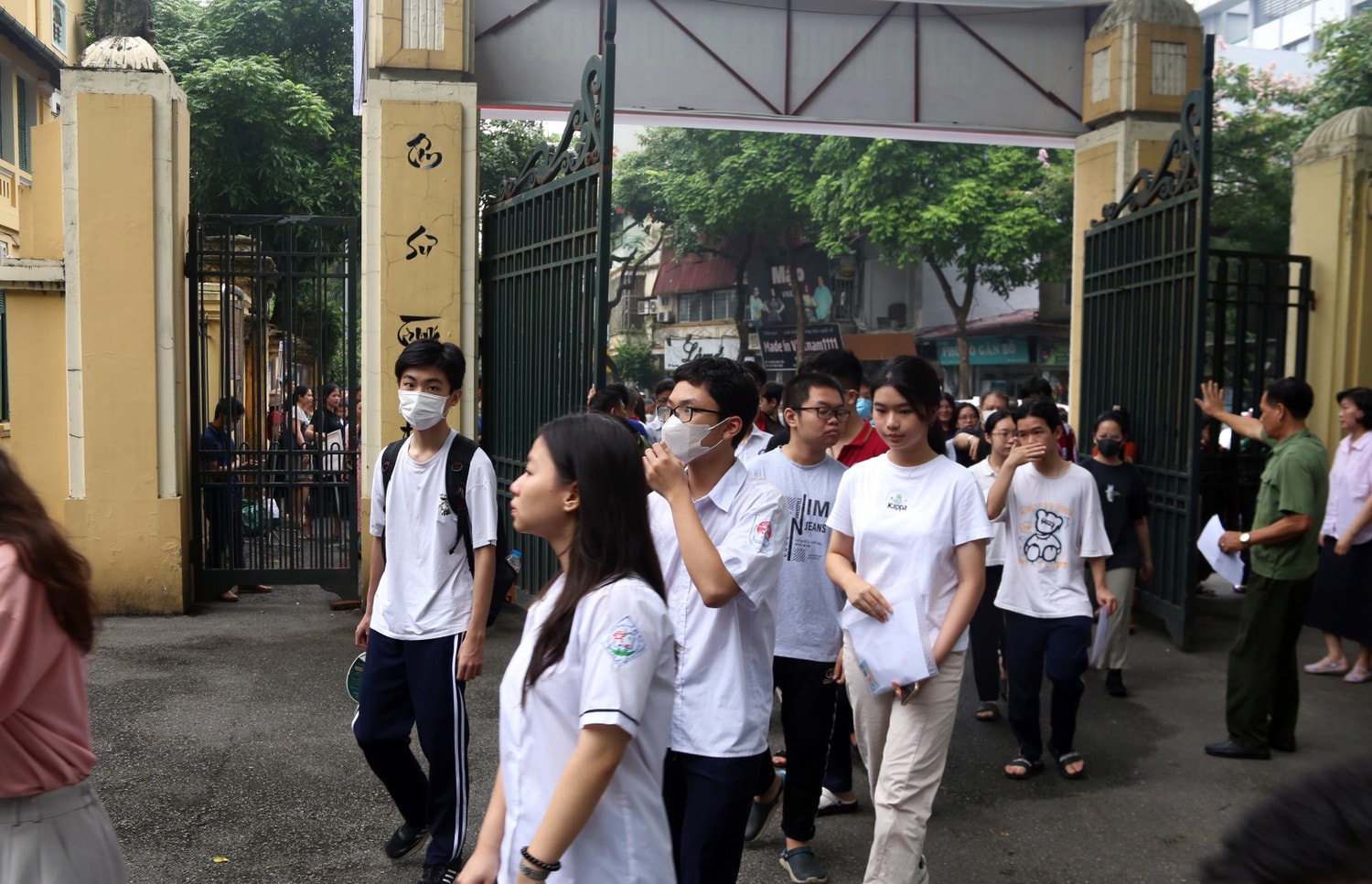 Phụ huynh không tạo ra áp lực thành tích kỳ thi THPT -0