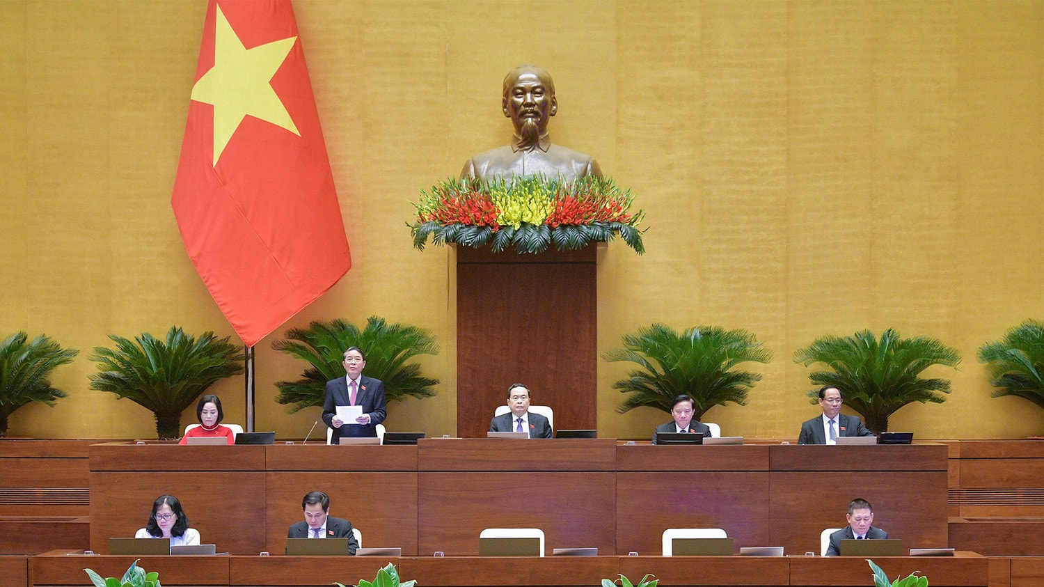 Việc sử dụng ngân sách có nơi chưa hiệu quả, nguồn lực bố trí không thực hiện được, trong khi nhu cầu đầu tư còn nhiều -0