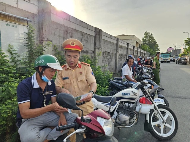 TP. Hồ Chí Minh: Bảo đảm an toàn giao thông tại các điểm thi tuyển sinh lớp 10 -0