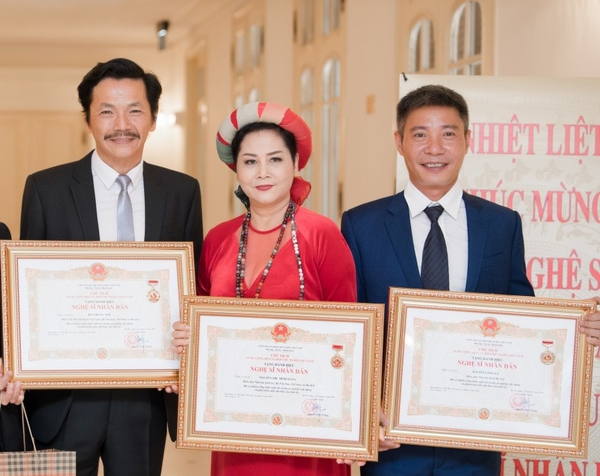 Tiêu chuẩn xét tặng danh hiệu Nghệ sĩ nhân dân, Nghệ sĩ ưu tú -0