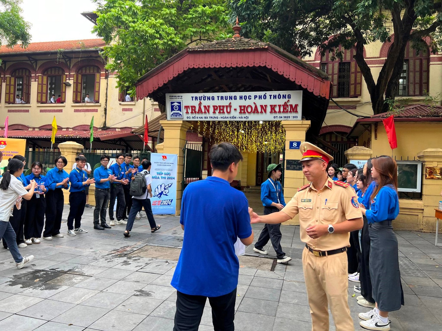 Hà Nội: Bảo đảm an toàn giao thông trong ngày thi đầu tiên tuyển sinh lớp 10 -0