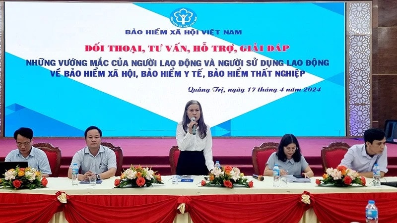 Đối thoại chính sách bảo hiểm trên địa bàn thị trấn Cửa Việt -0