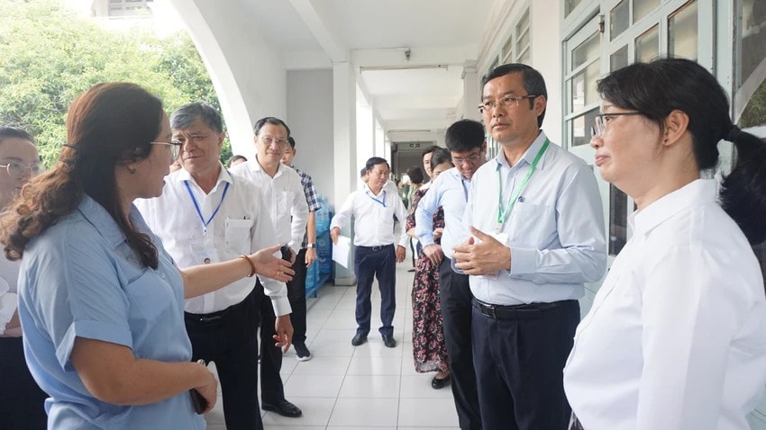 TP. Hồ Chí Minh: Hơn 13.000 thí sinh được miễn thi ngoại ngữ trong kỳ thi tốt nghiệp THPT -0