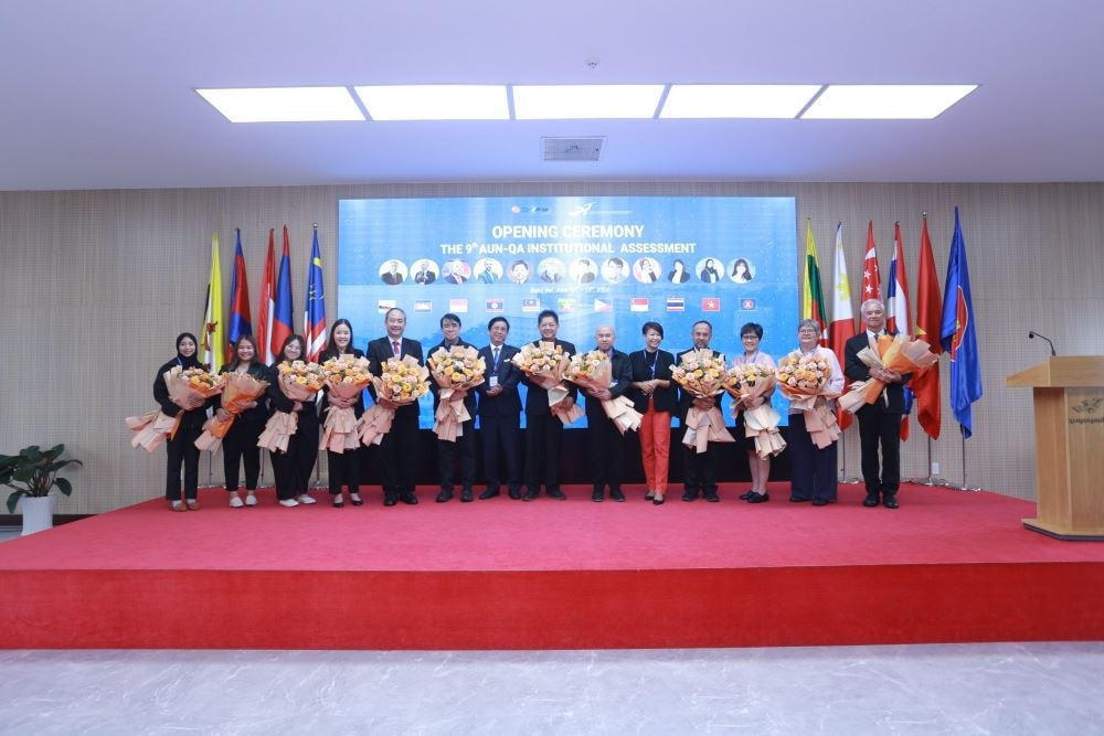 Trường đại học đầu tiên tại Việt Nam tham gia đánh giá chất lượng cấp cơ sở giáo dục theo tiêu chuẩn AUN-QA 3.0 -0