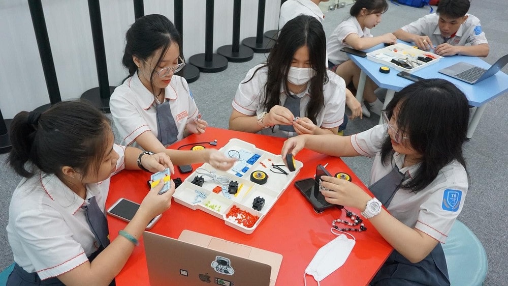 Cuộc thi “ROBO G 2024” trên toàn quốc với chủ đề “KHÁM PHÁ AI”. -0