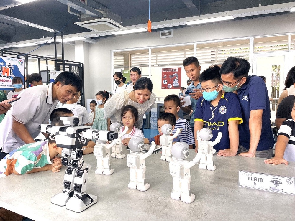 Cuộc thi “ROBO G 2024” trên toàn quốc với chủ đề “KHÁM PHÁ AI”. -1
