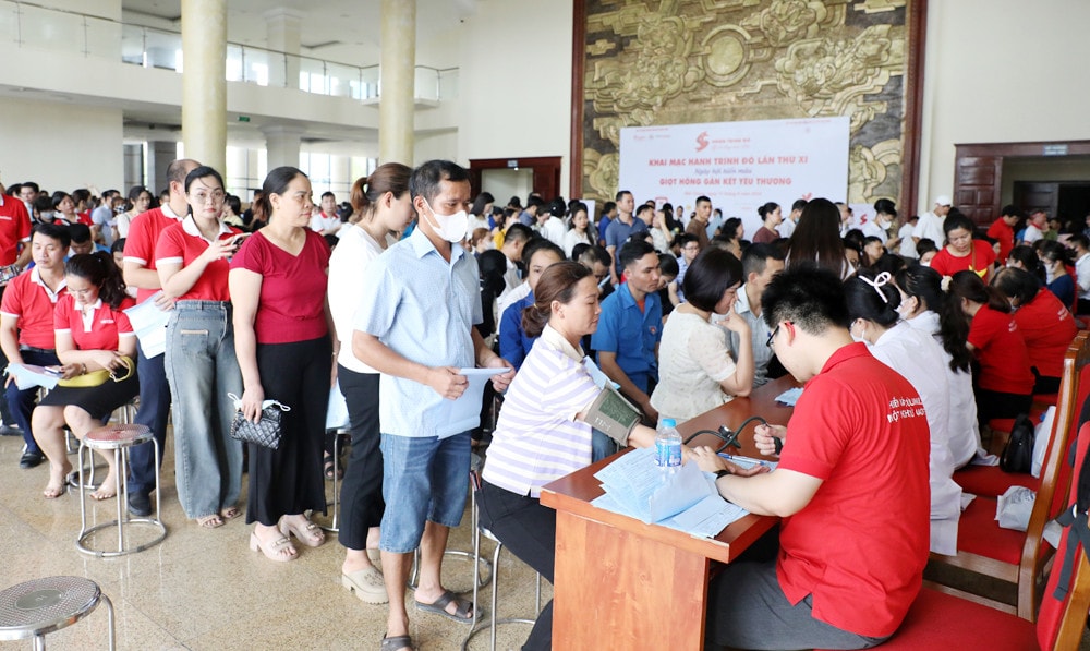 Khai mạc chương trình Hành trình đỏ và tôn vinh người hiến máu tiêu biểu Bắc Giang lần thứ XVI -0