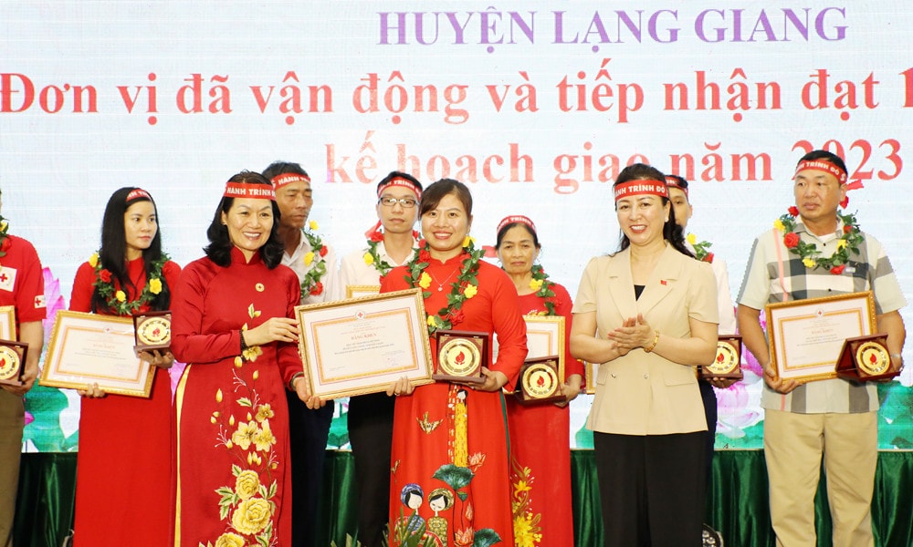Khai mạc chương trình Hành trình đỏ và tôn vinh người hiến máu tiêu biểu Bắc Giang lần thứ XVI -0
