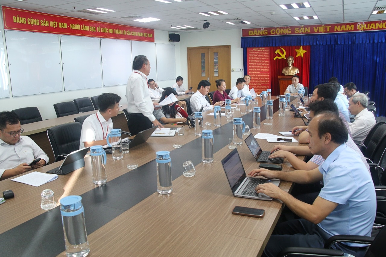 Tổ công tác của Đoàn công tác số 3 làm việc với hiệp hội doanh nghiệp, các chủ đầu tư, doanh nghiệp kinh doanh bất động sản, nhà ở xã hội trên địa bàn tỉnh Bình Dương Đoàn công tác của Quốc hội về quản lý thị trường bất động sản, phát triển nhà ở xã hội khảo sát tại Bình Dương -0