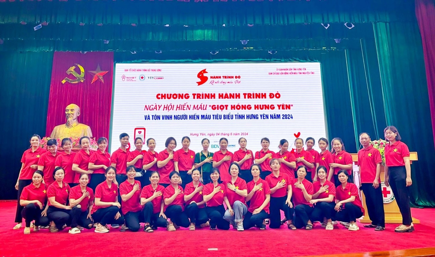 Phật tử CLB Cúc Vàng tại Hưng Yên tình nguyện hiến máu cứu người bằng tâm từ bi của Đạo Phật - 1