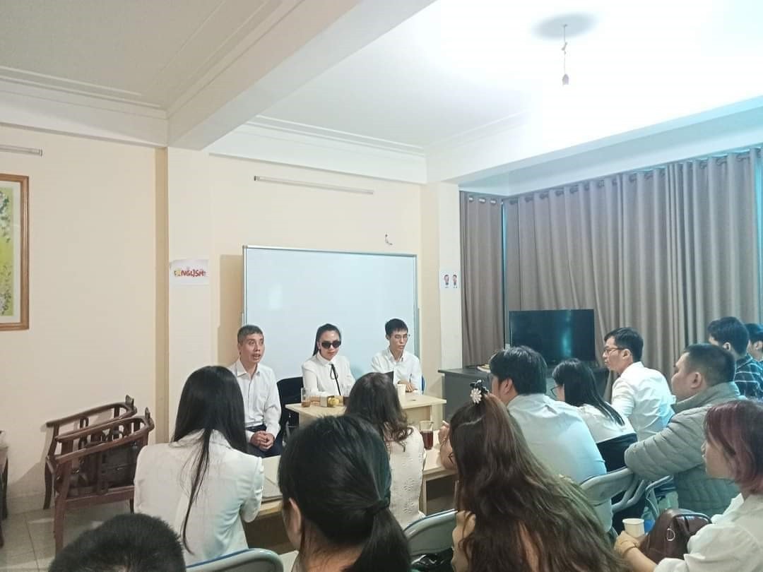 Chuyện về người cộng tác viên báo chí đặc biệt -0