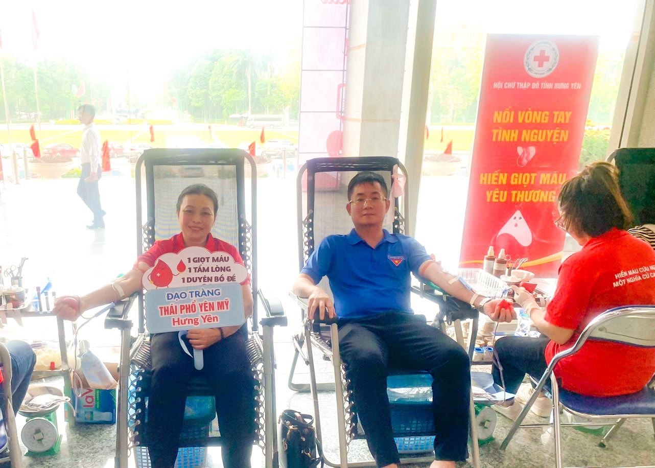 Phật tử CLB Cúc Vàng tại Hưng Yên tình nguyện hiến máu cứu người bằng tâm từ bi của Đạo Phật - 2