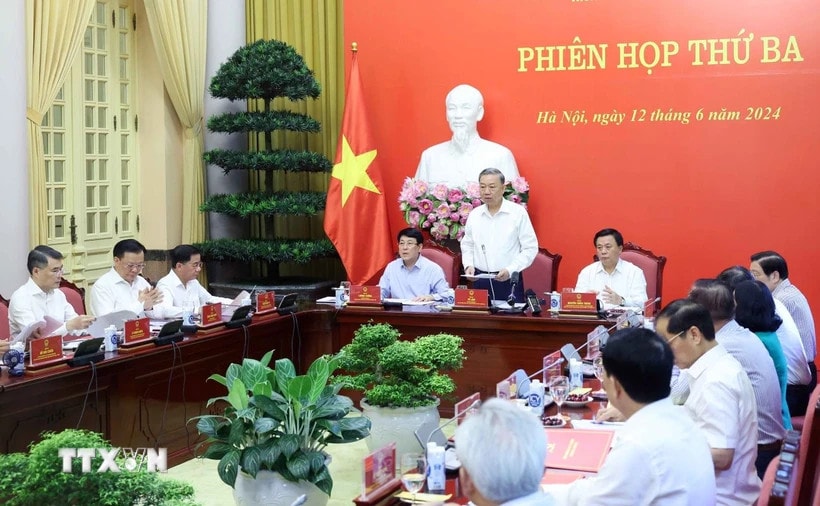 Chủ tịch nước Tô Lâm chủ trì phiên họp thứ ba Ban chỉ đạo Tổng kết 40 năm đổi mới -0