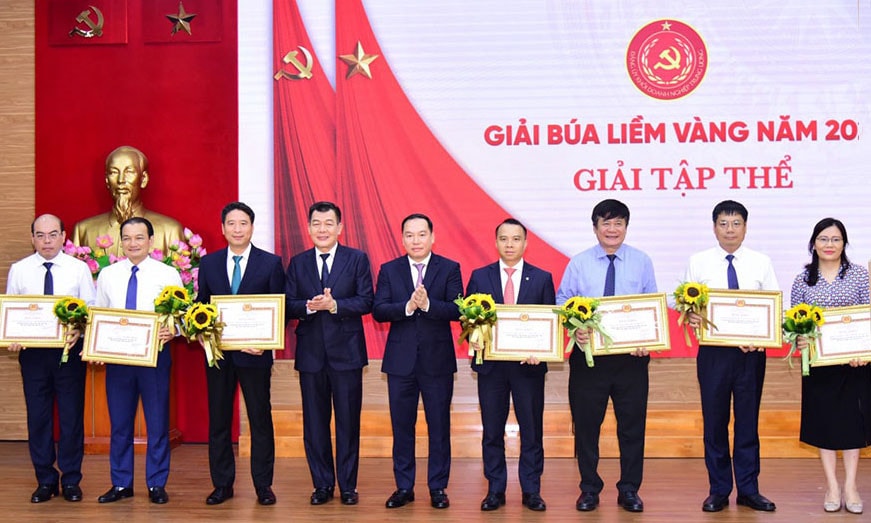 Đảng ủy Agribank đạt thành tích xuất sắc tiêu biểu Giải Búa liềm vàng -0