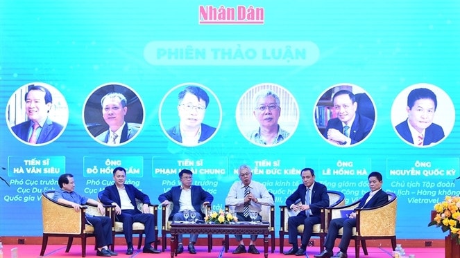 Linh hoạt giảm giá vé máy bay, kích cầu du lịch