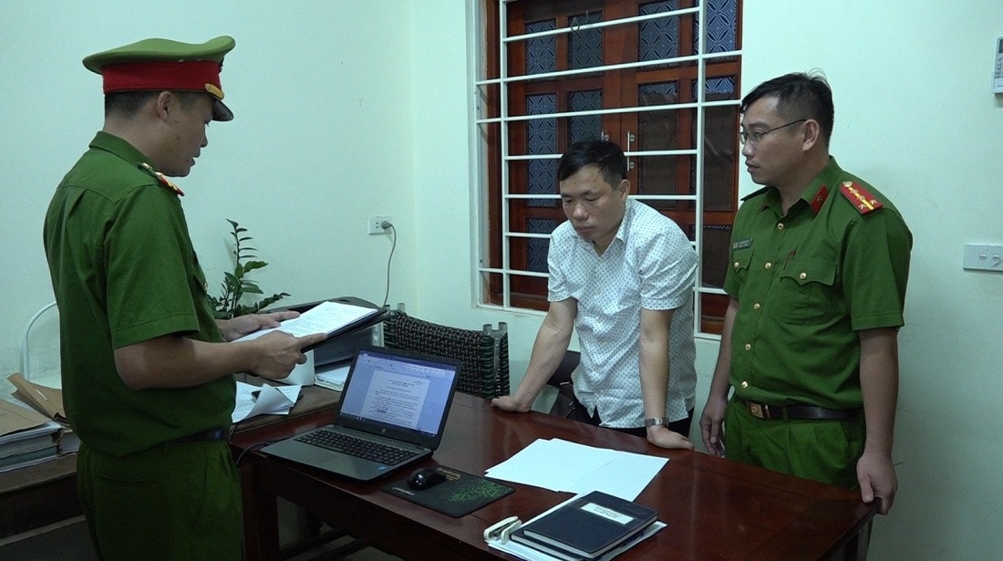 Nghệ An: Khởi tố, bắt tạm giam phó chủ tịch ủy ban huyện Quỳ Hợp -0