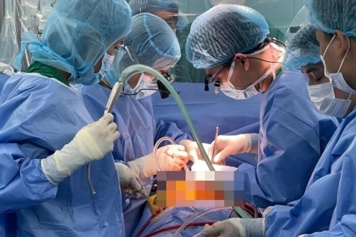 Báo động đỏ cứu sống người phụ nữ ngừng thở, ngừng tim khi đang chờ phẫu thuật -0