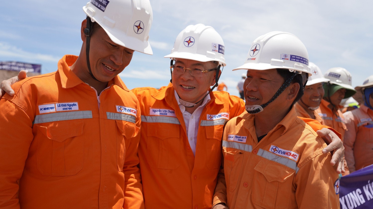  Thăm Đội xung kích thi công Dự án Đường dây 500kV mạch 3 Quảng Trạch - Phố Nối -0