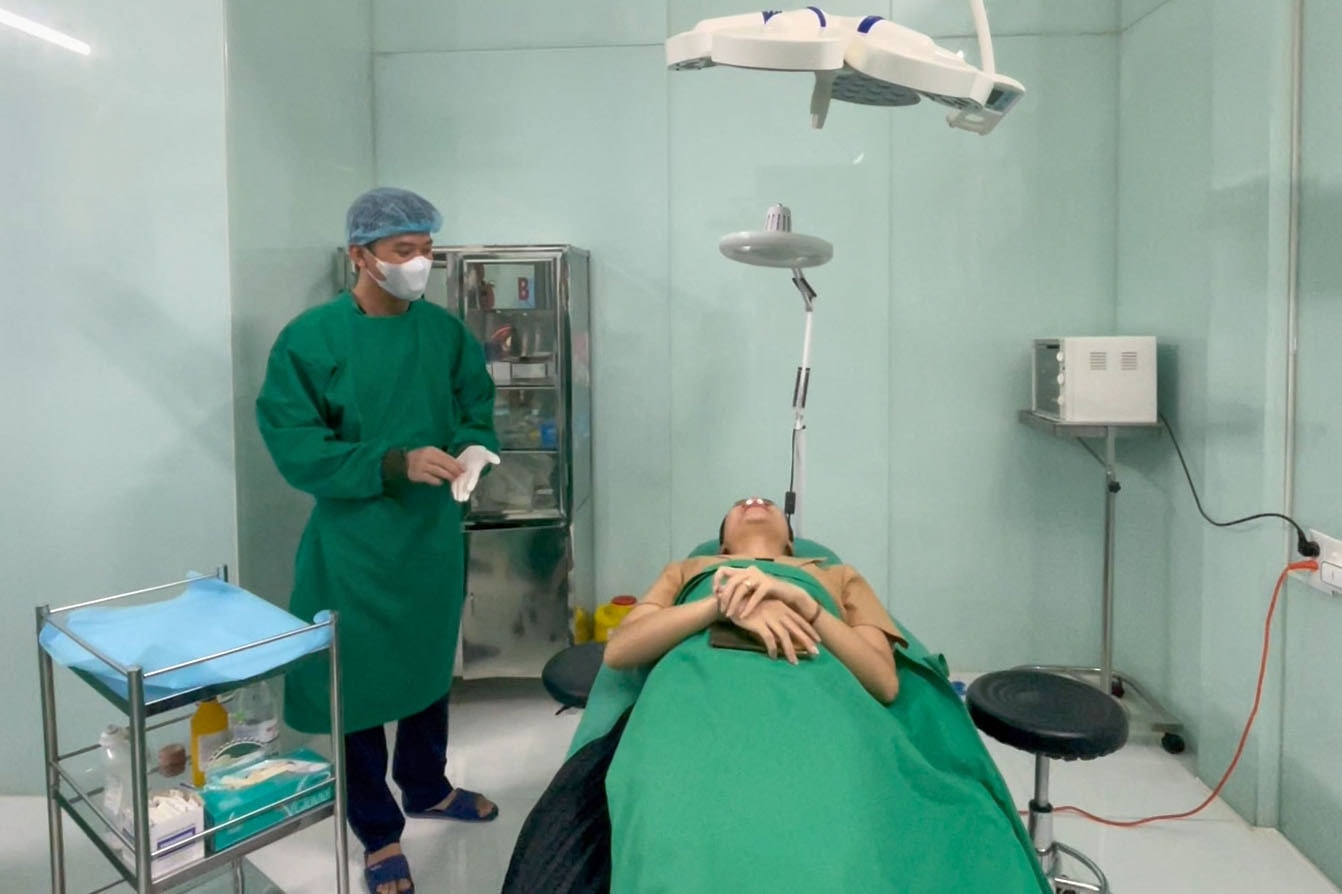 Phát hiện hàng loạt sai phạm tại các spa, thẩm mỹ viện sau phản ánh của Báo Đại biểu Nhân dân -0
