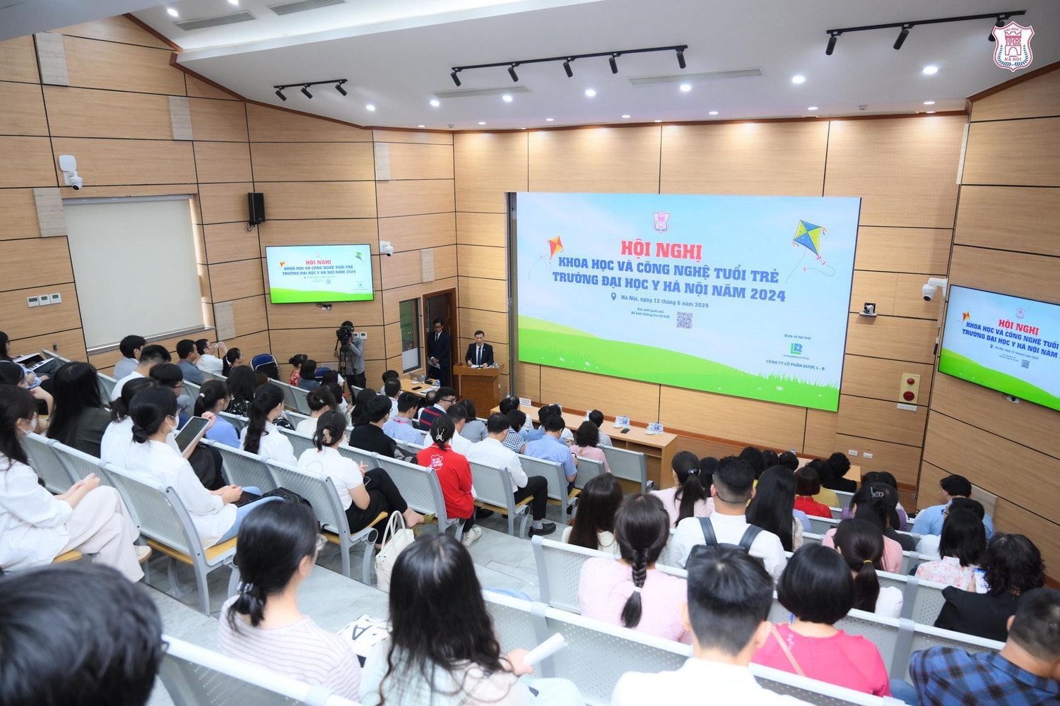 Trường Đại học Y Hà Nội phấn đấu là trường định hướng nghiên cứu hàng đầu châu Á -0