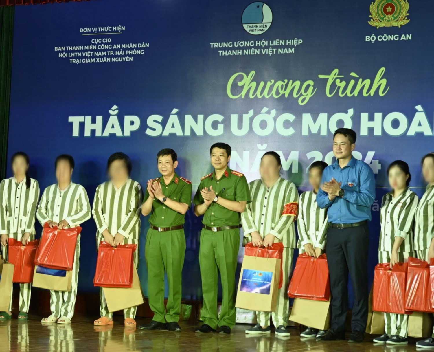 Thắp sáng ước mơ hoàn lương cho các phạm nhân -0
