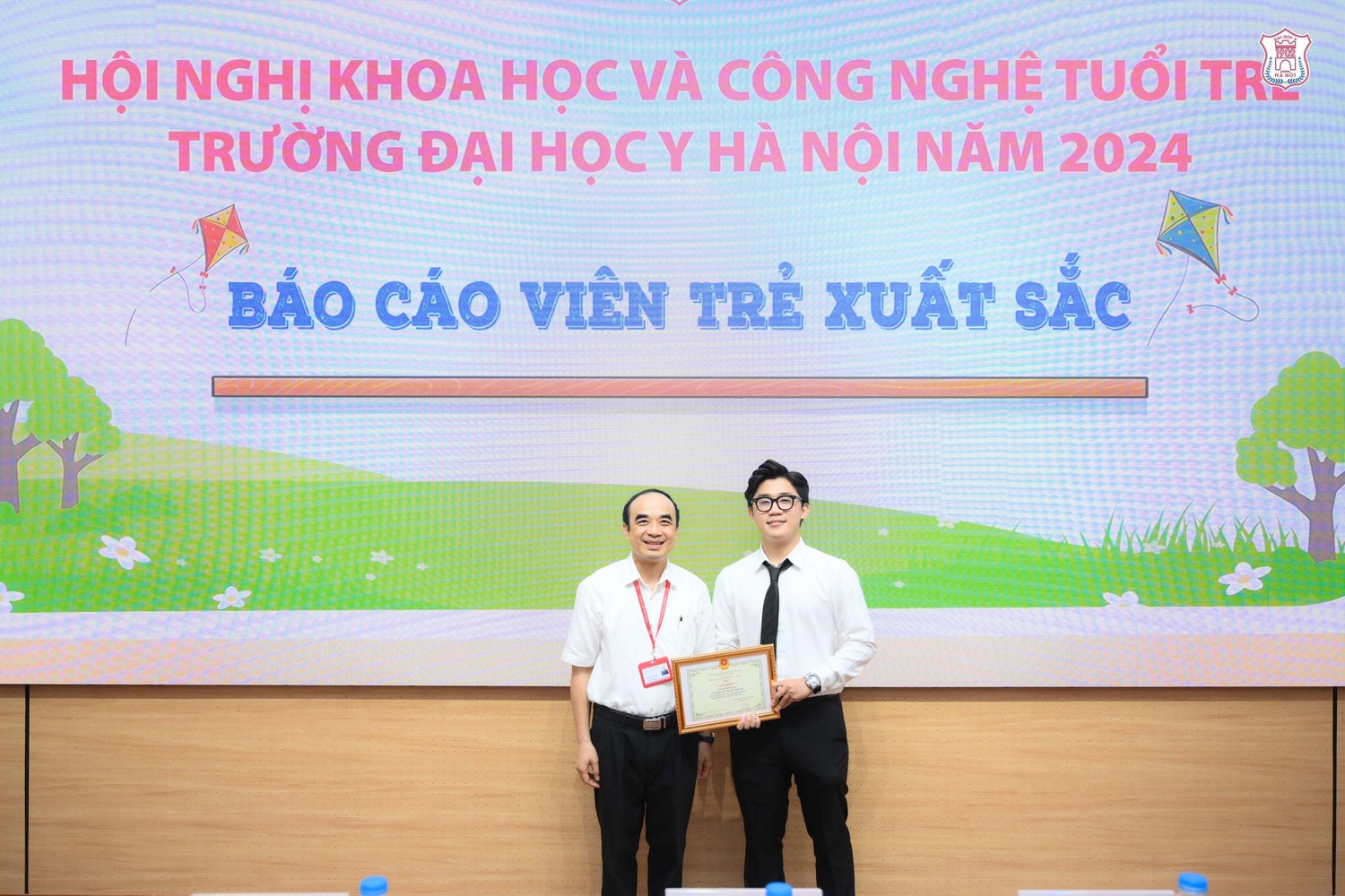 Trường Đại học Y Hà Nội phấn đấu là trường định hướng nghiên cứu hàng đầu châu Á -0