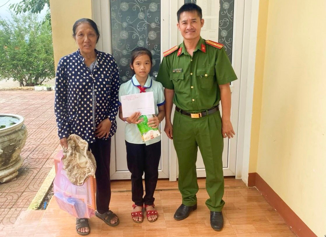 Lan toả yêu thương với mô hình 