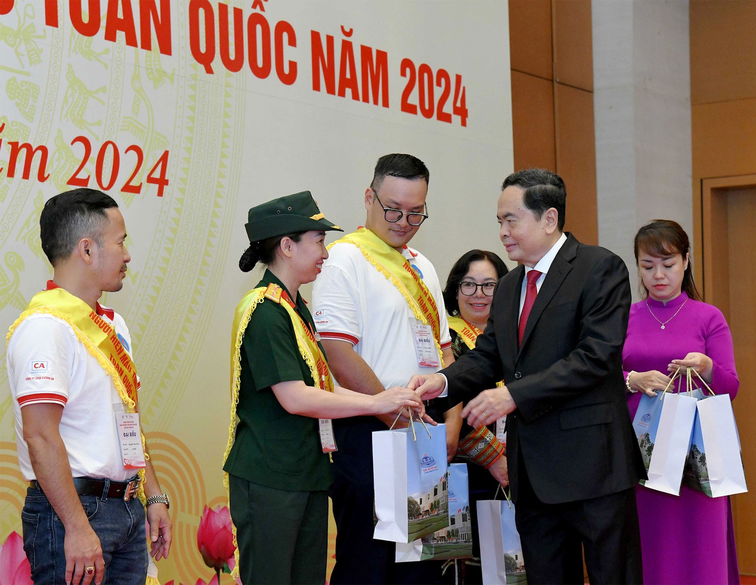 Chủ tịch Quốc hội Trần Thanh Mẫn: Cùng nhau lan tỏa tinh thần, nghĩa cử cao đẹp của hoạt động hiến máu tình nguyện -0
