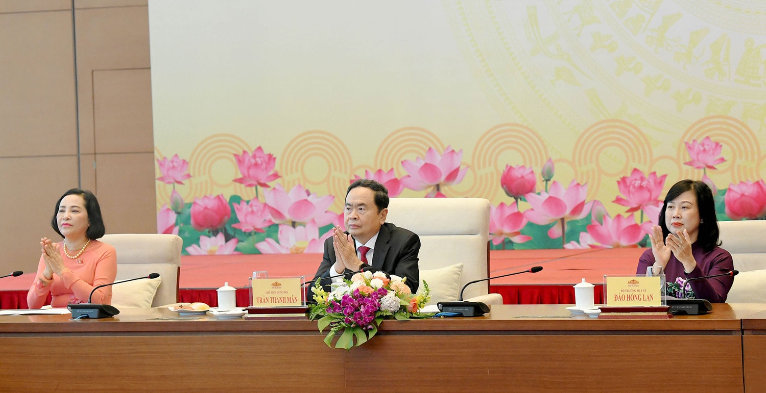 Chủ tịch Quốc hội Trần Thanh Mẫn gặp mặt người hiến máu tình nguyện tiêu biểu toàn quốc -0