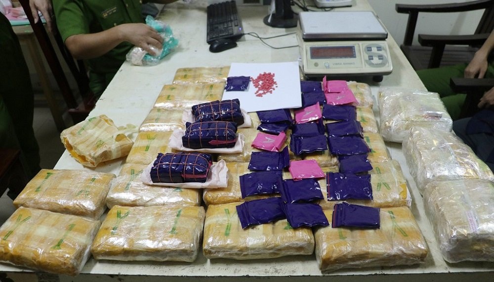 Nghệ An: Phá đường dây ma túy xuyên quốc gia, thu giữ 20kg ma túy -0